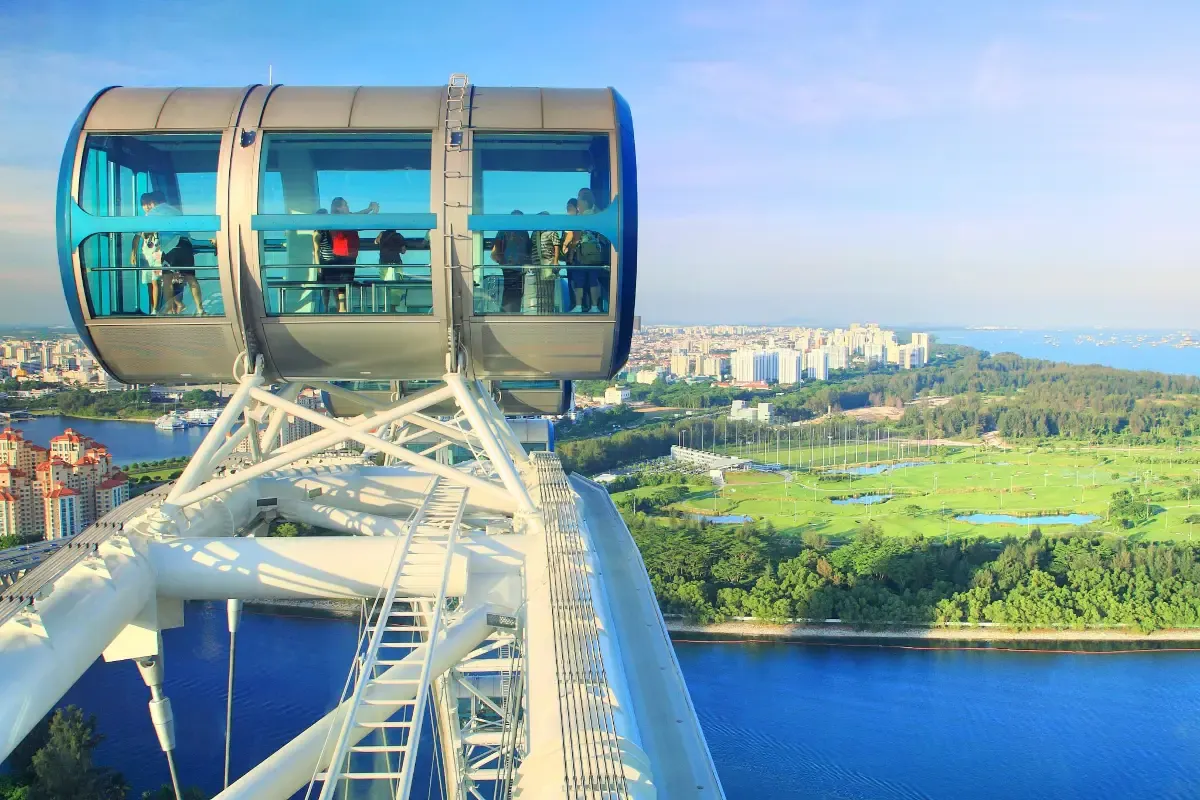 Popular attractions of Singapore hop on hop off bus tour