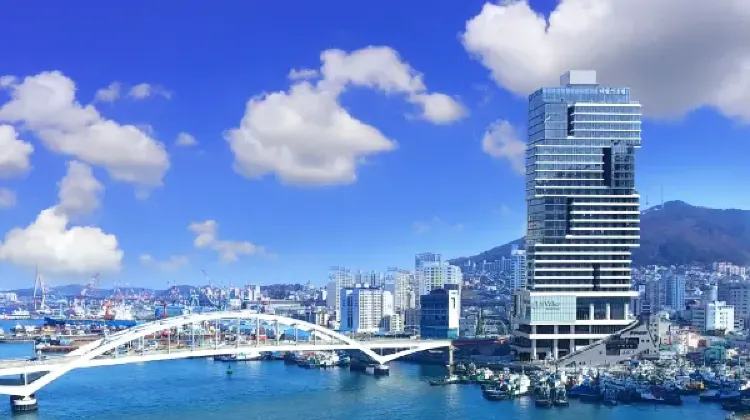 3.ラヴァルセホテル