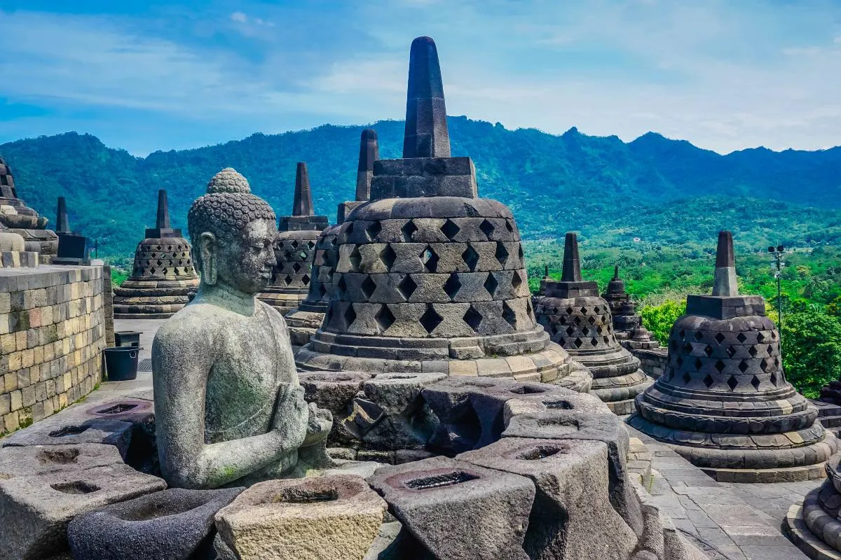 5.Tempat Wisata di Magelang-Candi Borobudur