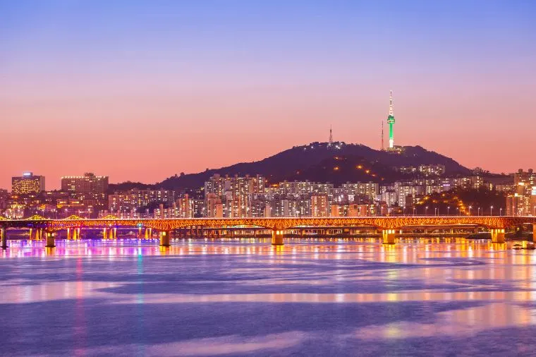 旅行先で時差ぼけを防ぐための3つのコツ