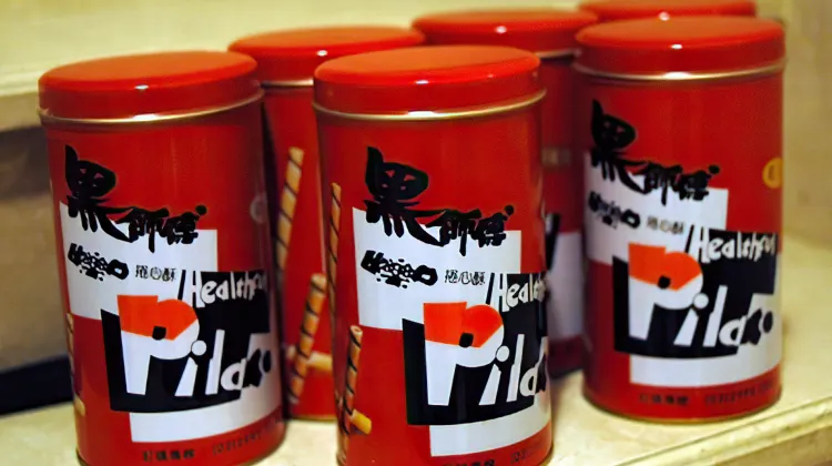 黒師傅 捲心酥／ウエハースロール