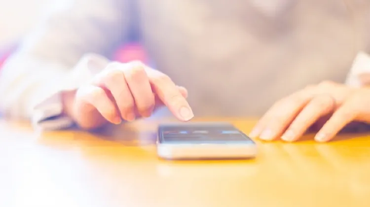 eSIMとは?初心者にわかりやすく解説