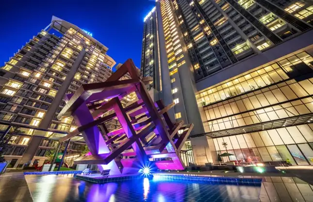 There are numerous luxury hotels close to the Genting SkyWorlds Theme Park