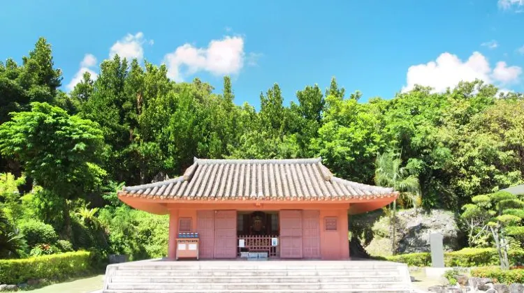 沖縄旅行はひとり旅こそおもしろい!