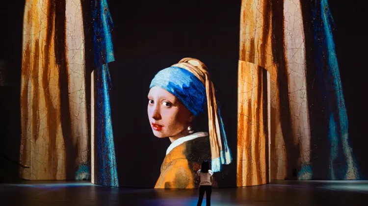 7.光のシアター｜光と音に包まれる異世界