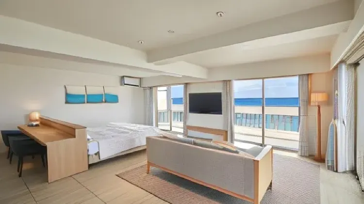 LAZOR SEA RESORT