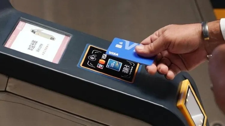 タッチ決済で乗車！銀聯、Visa、マスターカード対応