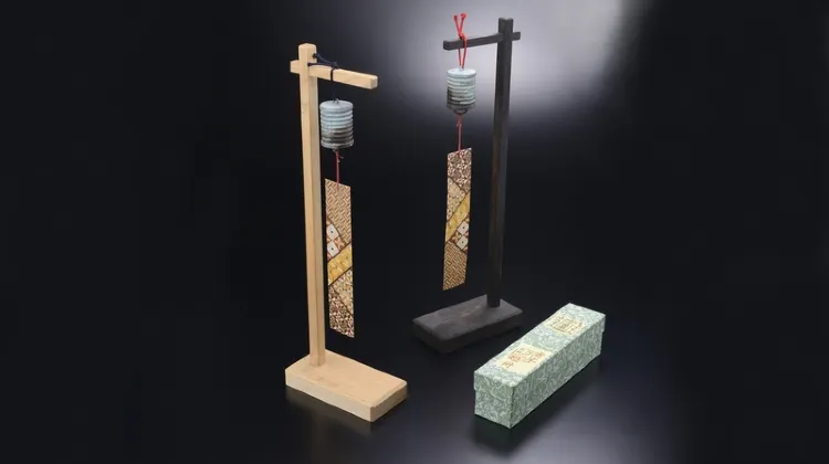 真鍮 小田原提灯風鈴 寄木短冊付き