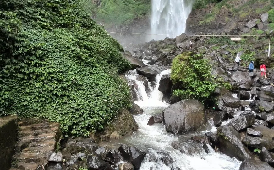 Tempat Wisata di Solo - Air Terjun Grojogan Sewu