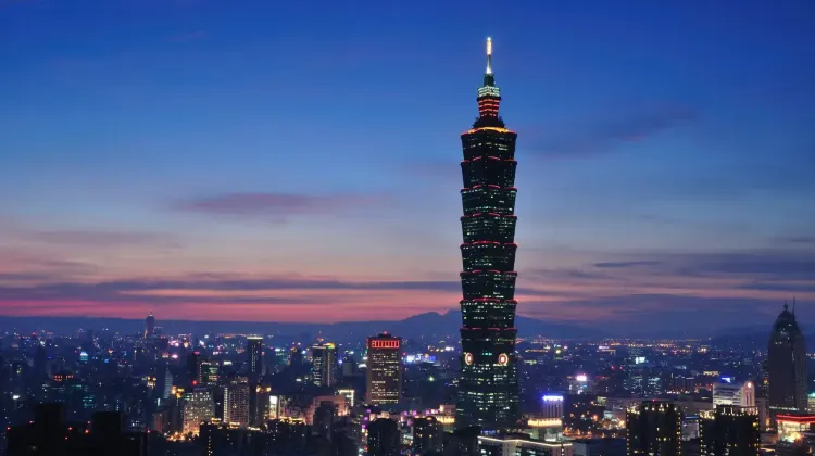 台北101の展望台で夜景観賞