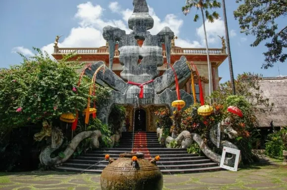 Things to do in Ubud-The Blanco Renaissance Museum