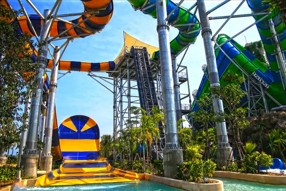 สวนน้ำวานา นาวา วอเตอร์ จังเกิ้ล หัวหิน