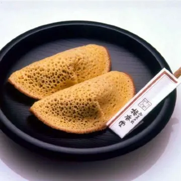 10.橘香堂のむらすゞめ