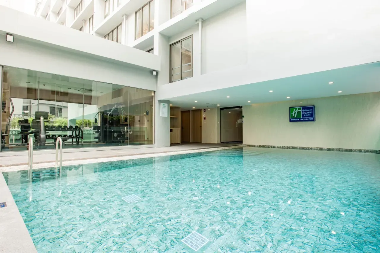 Holiday Inn Express & Suites Bangkok Central Pier