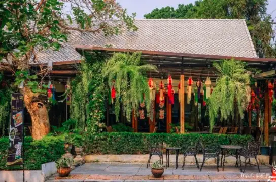 ถนน นิมมานเหมินท์