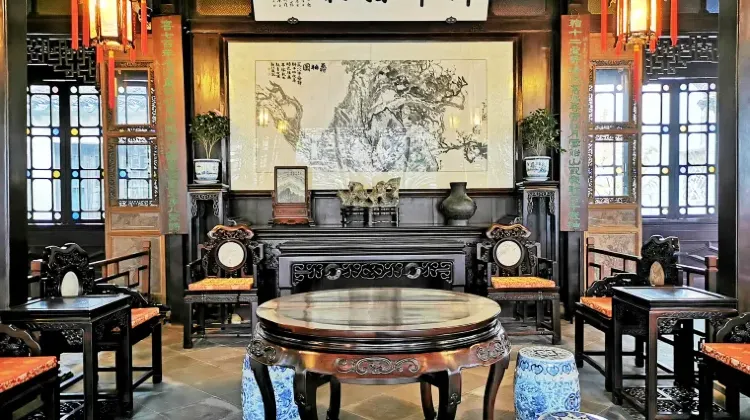 蘇州のお土産を渡して旅の思い出を共有しよう