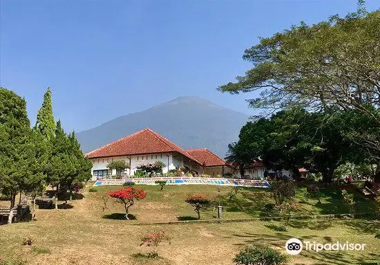 Wisata Kuningan - Gedung Perundingan Linggarjati