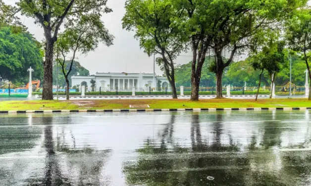 Tempat Wisata di Sentul - Istana Merdeka
