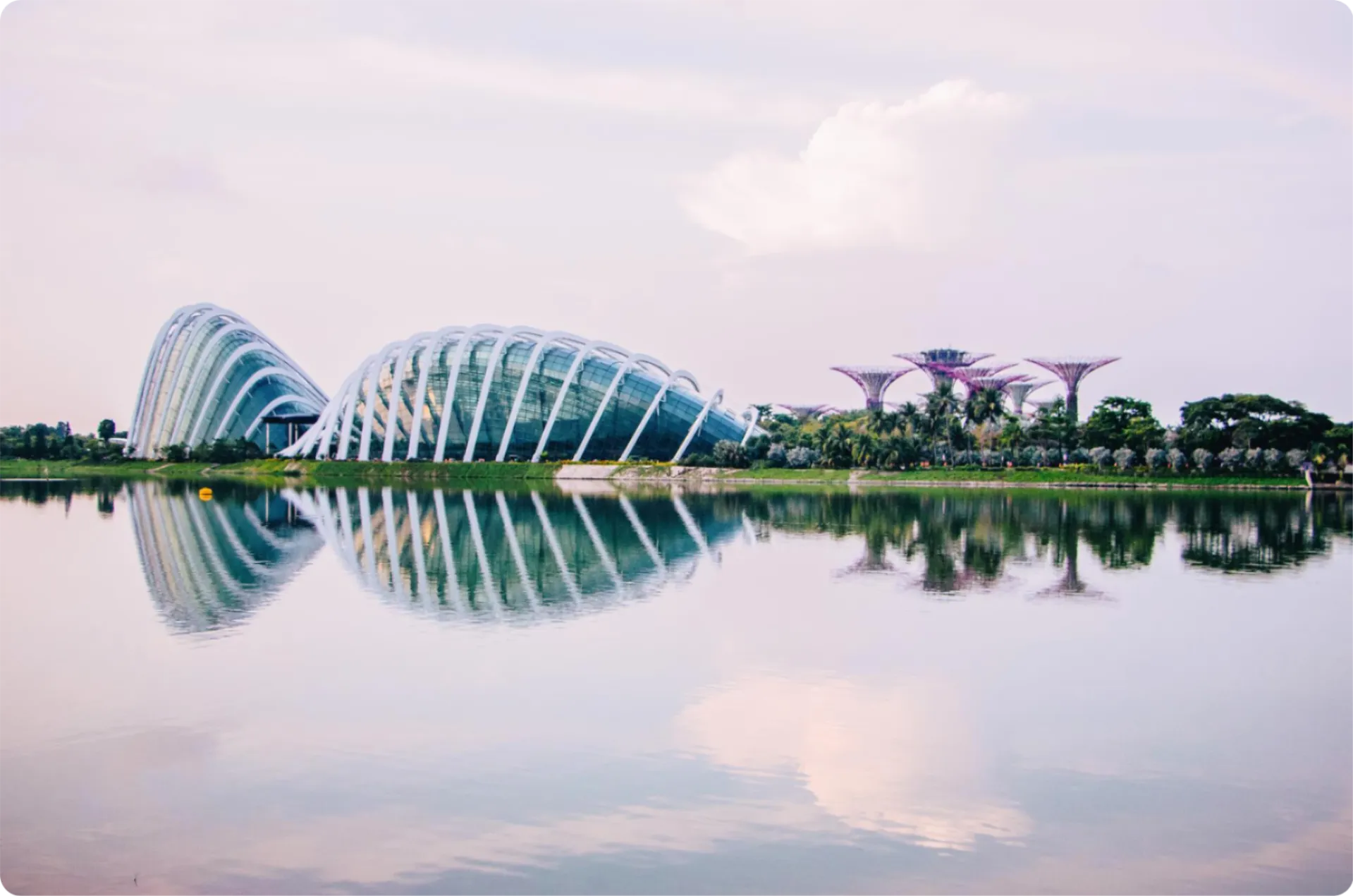 การ์เด้นส์ บาย เดอะ เบย์ (Gardens by the Bay) 