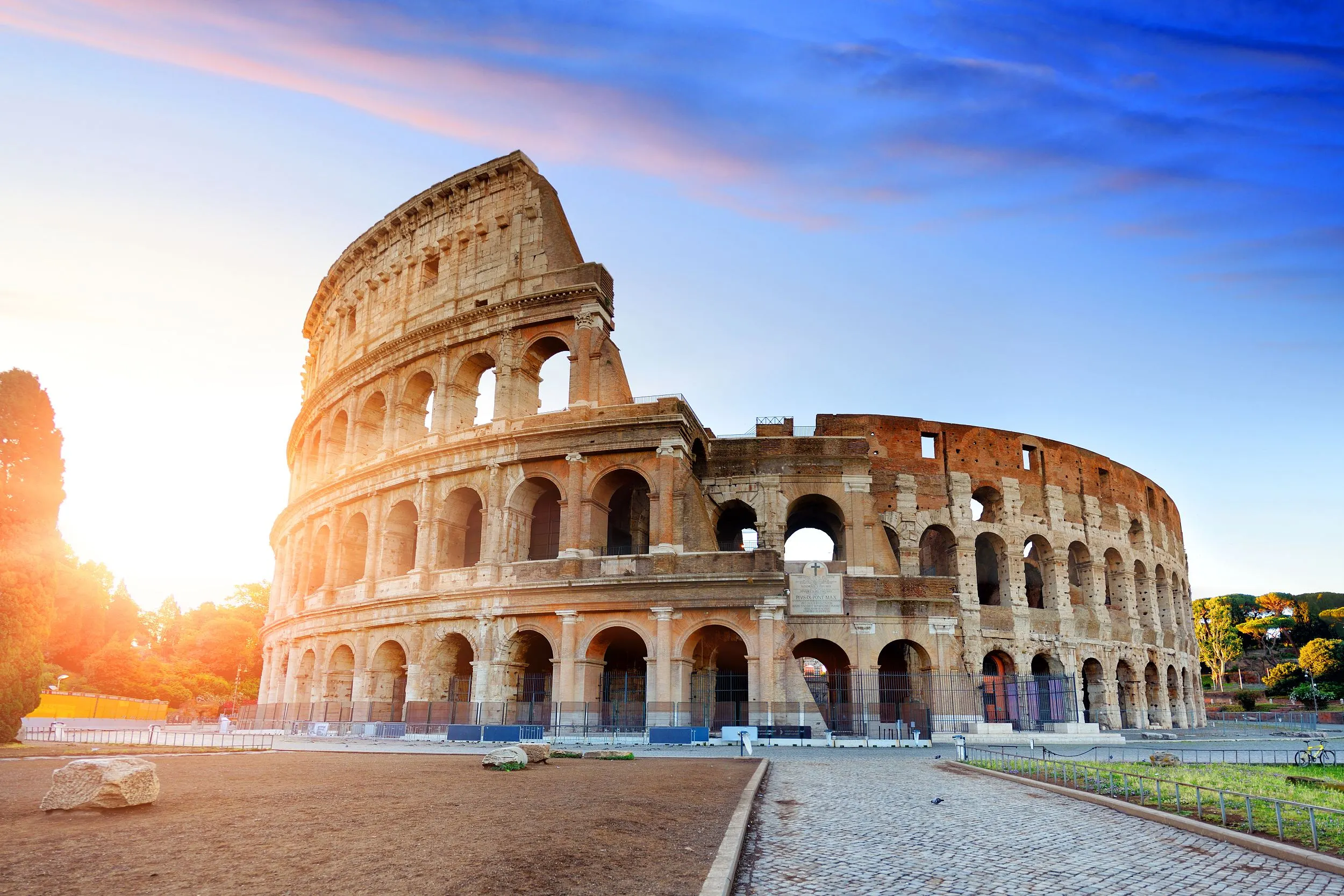 Book Cheap Flights from London to Rome and Save Money