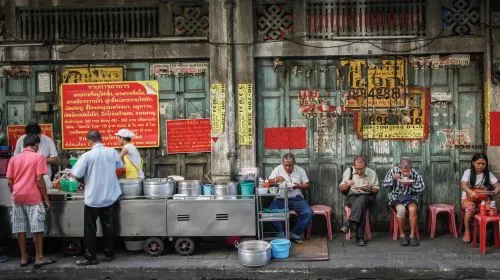 cost for food when traveling to Bangkok