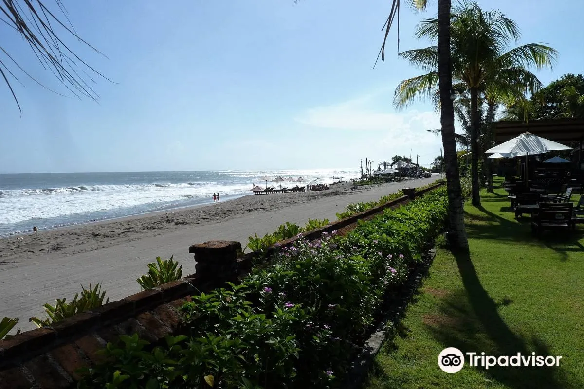 Tempat Wisata Seminyak-Pantai Batu Belig