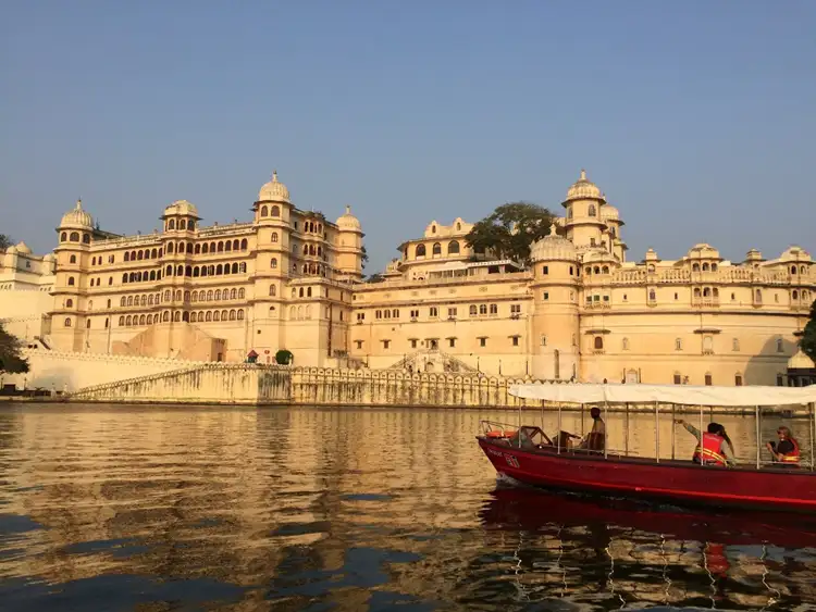 Source: Jainam Mehta/ unsplash  The majestic City Palace in Udaipur is one of the grandest palaces in India