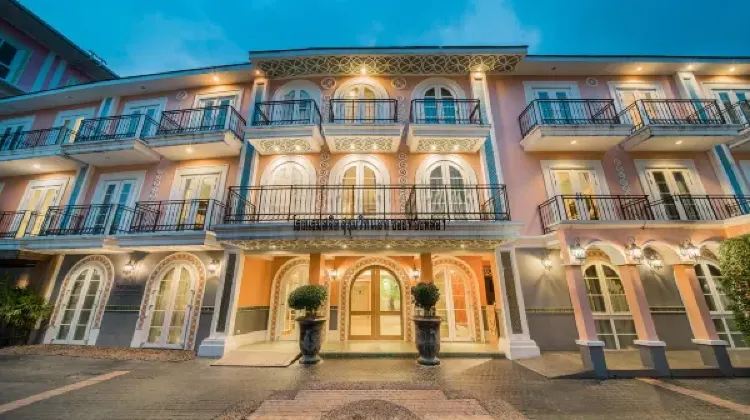 日本語OK：サリルホテル スクンヴィットソイトンロー1