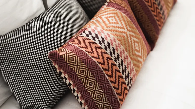 プフ(クッションスツール)