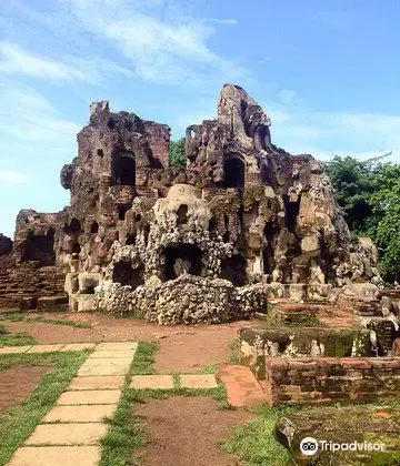 Wisata Kuningan - Taman Wisata Goa Sunyaragi Cirebon