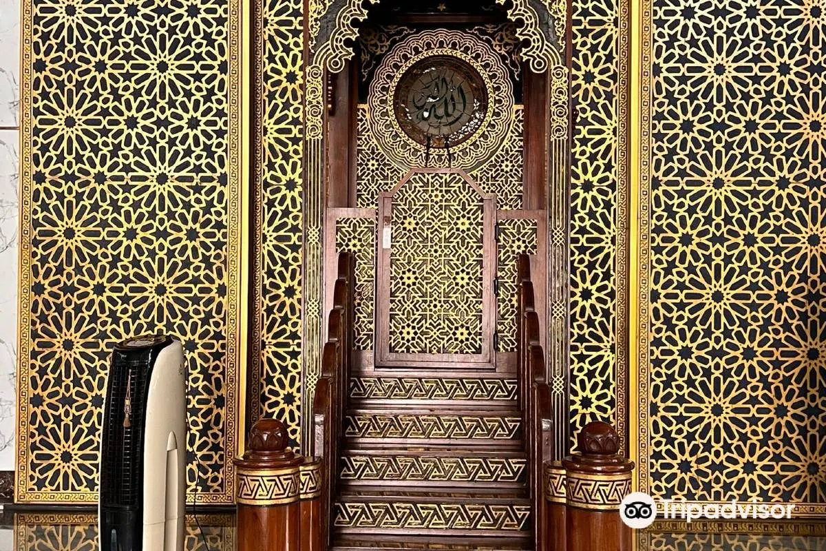 Tempat Wisata di Surabaya-Masjid Nasional Al-Akbar Surabaya