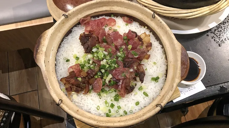 深圳で食べたい人気グルメ4.煲仔饭