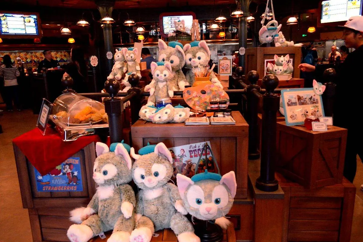 Shanghai Disneyland Attractions #1: Mickey Avenue