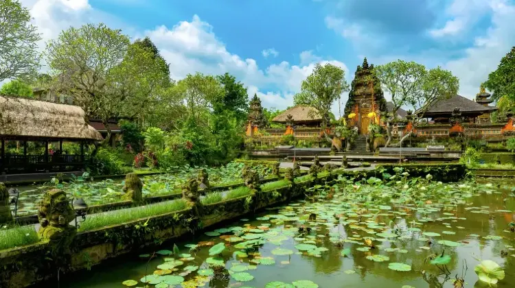 タマン・アユン寺院