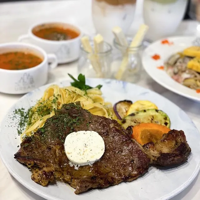 旺角美食推介 – URBAN Café
