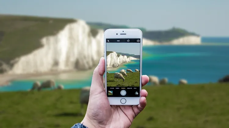 eSIMとSIMカードの違い