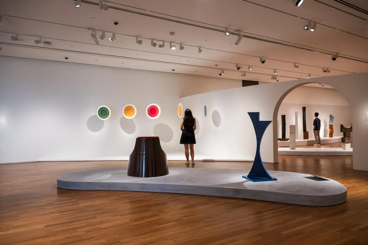 Kim Lim: The Space Between. A Retrospective