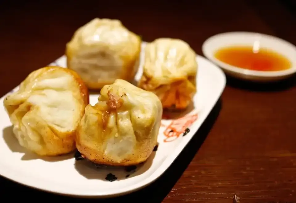 Where to Eat Near Yu Garden & Bazaar