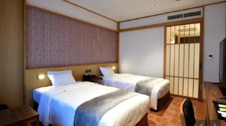 日本語OK：ホテルグレイスリー台北