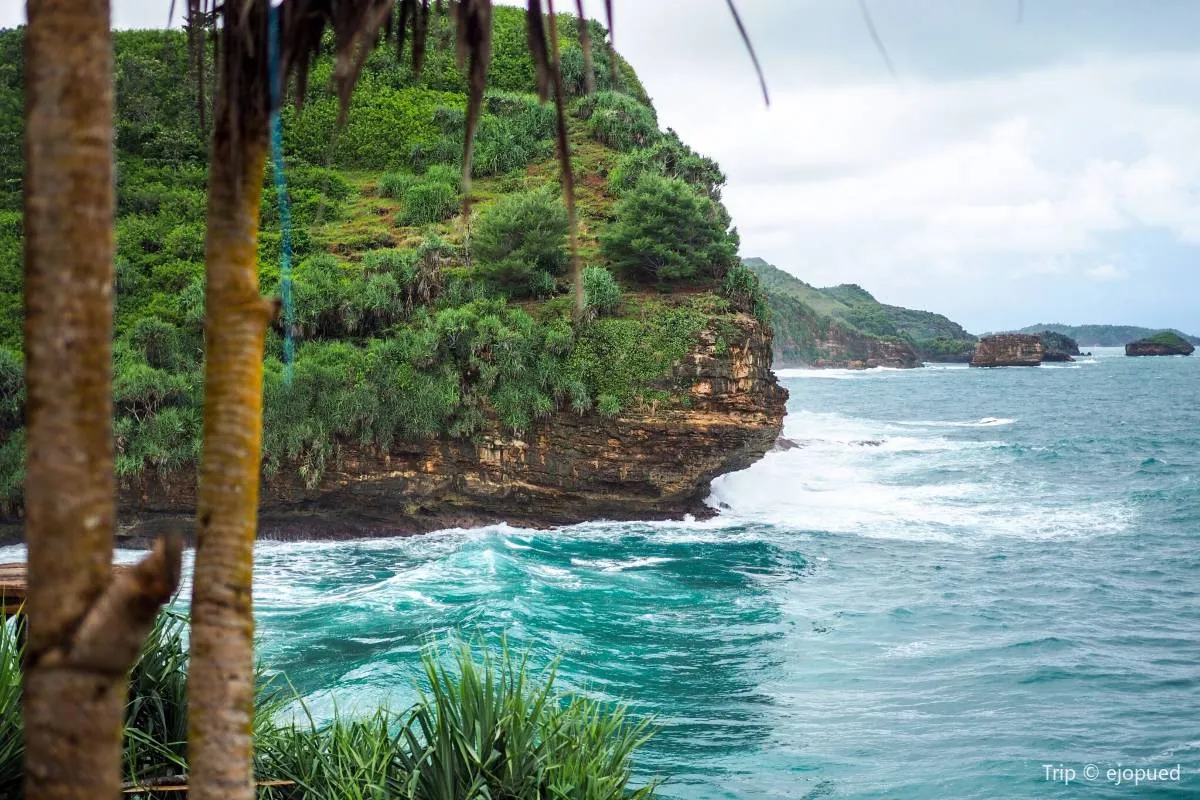 Tempat Wisata di Jogja - Pantai Timang