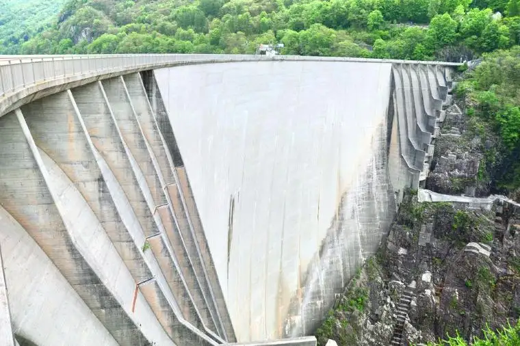 Verzasca Dam