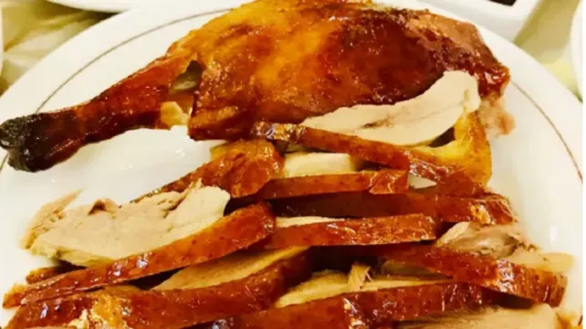 1. Quanjude (全聚德)