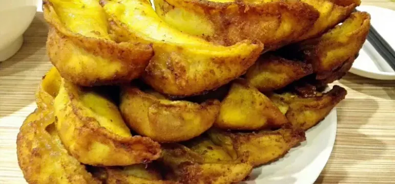 7. Beef Potstickers (牛肉锅贴)