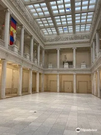 Visit the Carnegie Museum of Natural History