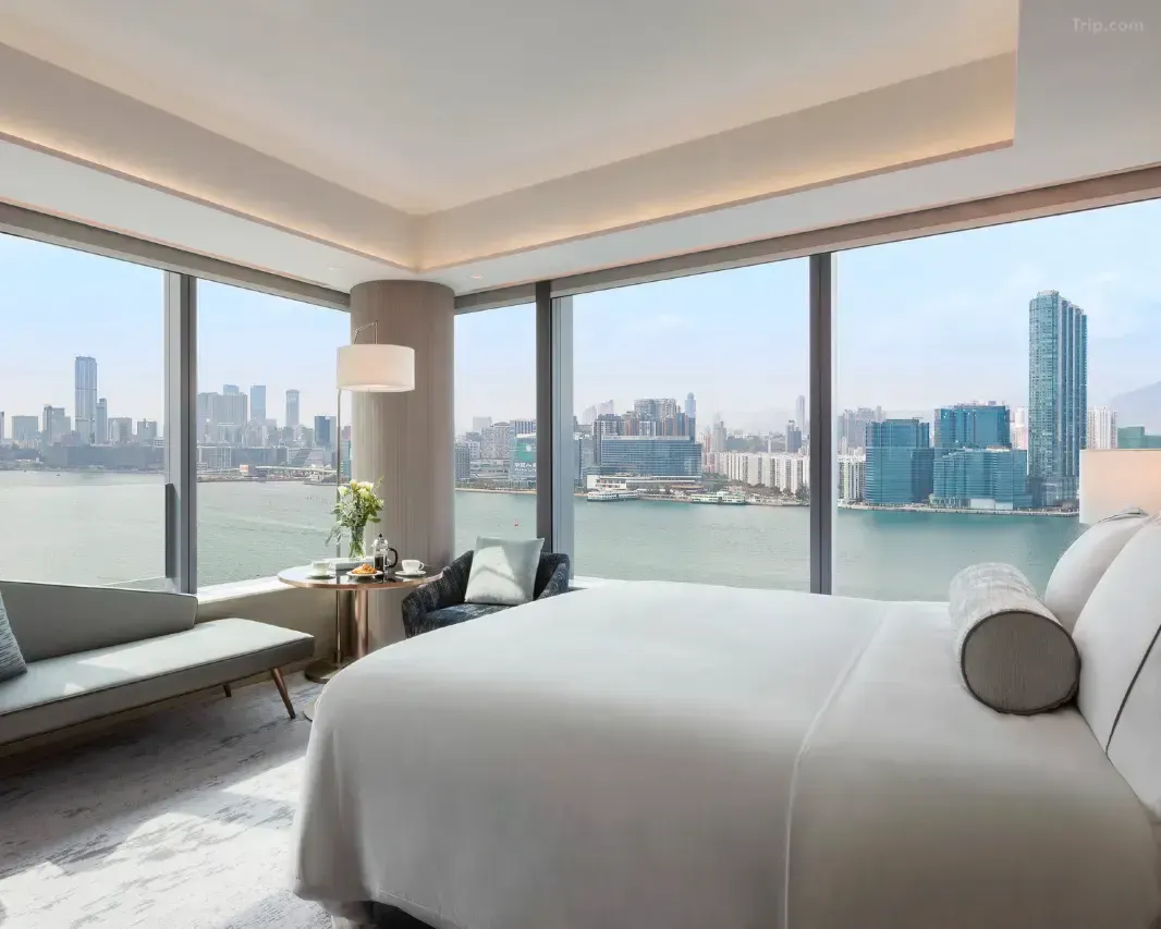8. 香港維港凱悅尚萃酒店(Hyatt Centric Victoria Harbour Hong Kong)