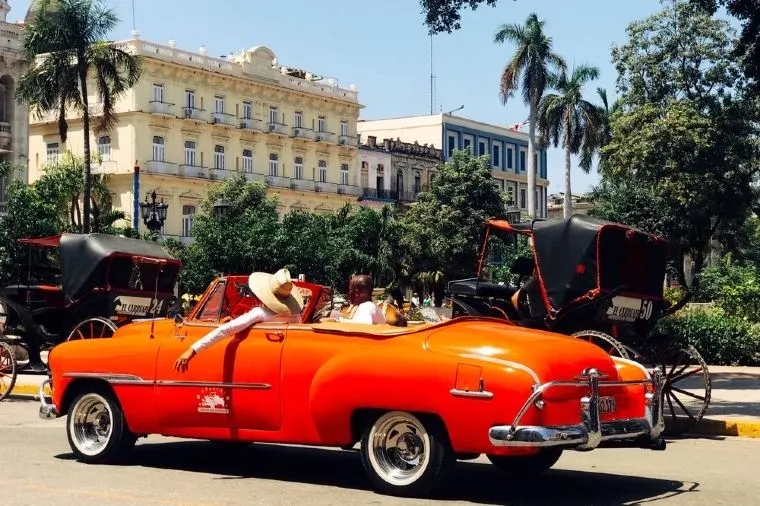 キューバ旅行の費用