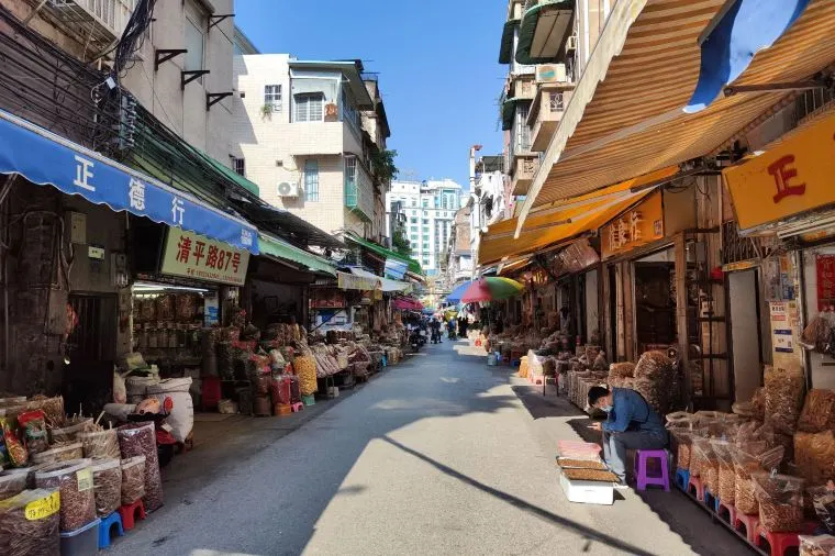 Street food markets