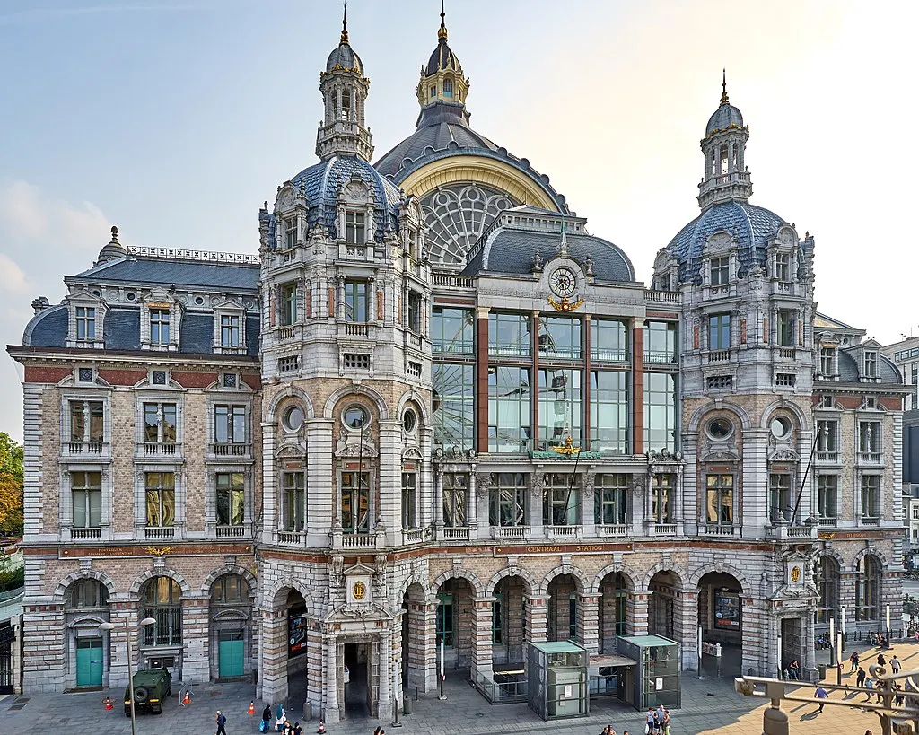 Zug nach Antwerpen, Antwerpen-Centraal