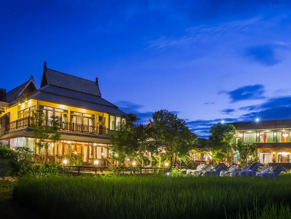 อิงเหนือโฮมสเตย์