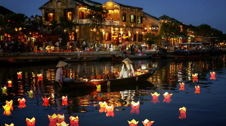 ベトナム・ホイアンの8月の気温